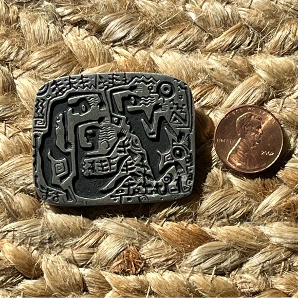 Vintage Alice Seely/Urban Fetishes Petroglyph Brooch/Pin (2000) Dancing Women - Picture 16 of 16